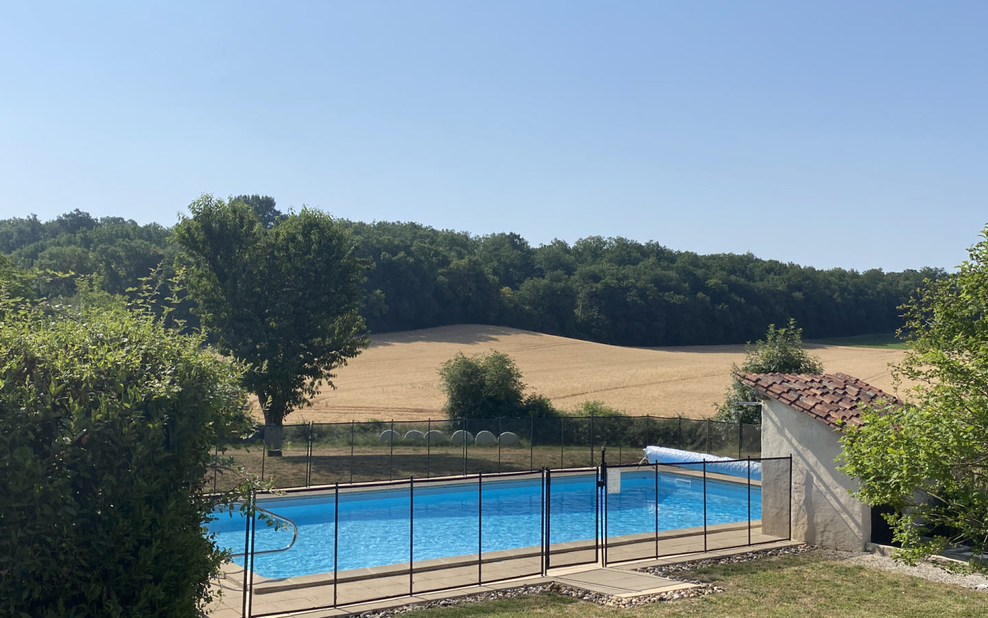 2-bedroom Country House In Pillac, France (60 M²)