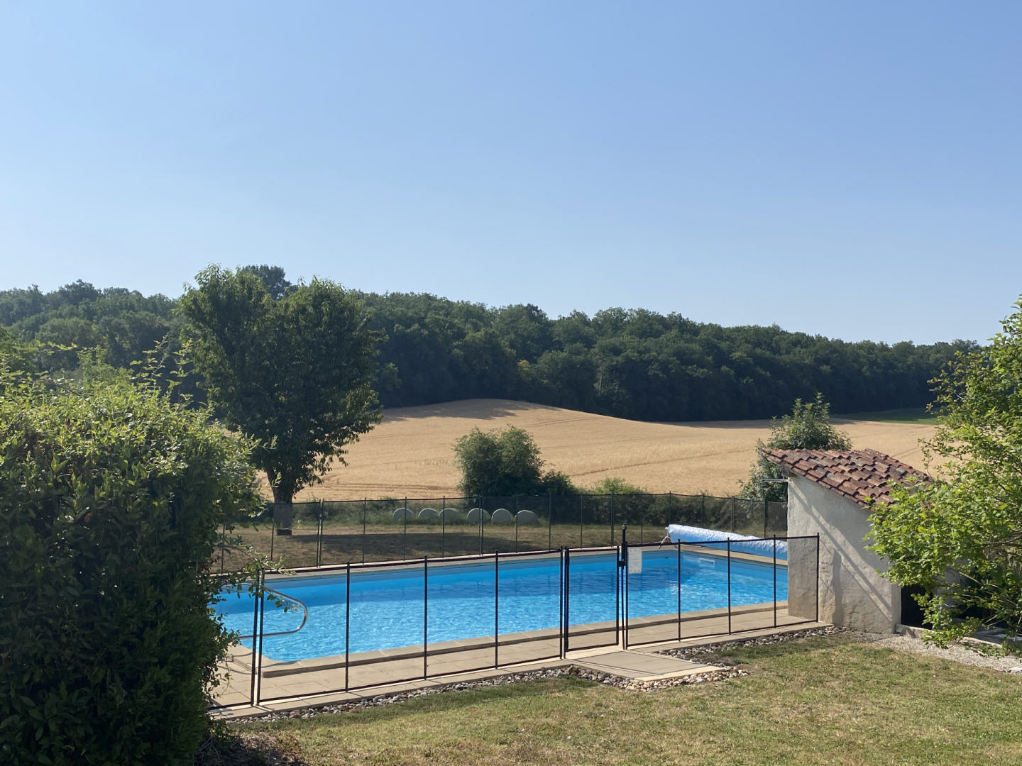 2-bedroom Country House In Pillac, France (60 M²)