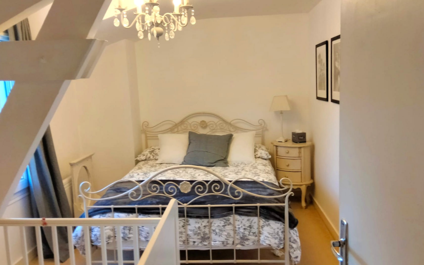 4-bedroom Country House In Usson-du-poitou, France (171 M²)