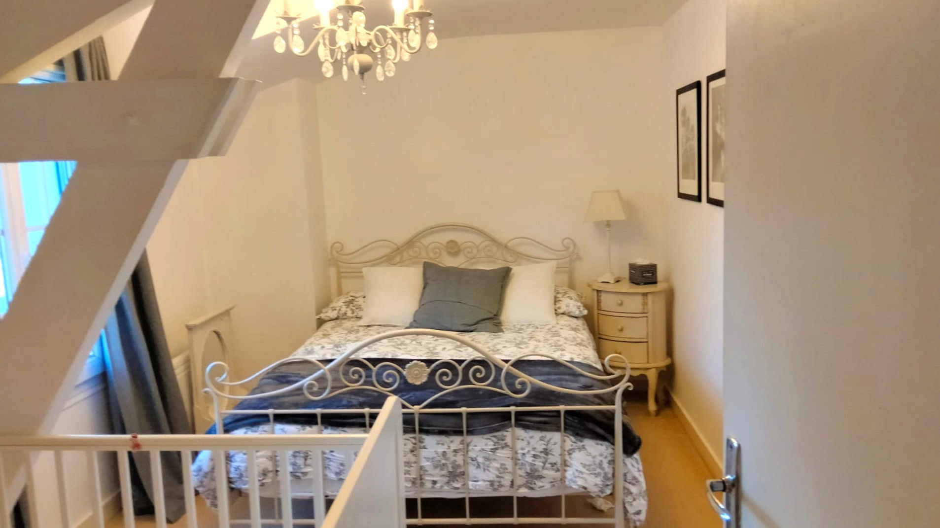 4-bedroom Country House In Usson-du-poitou, France (171 M²)