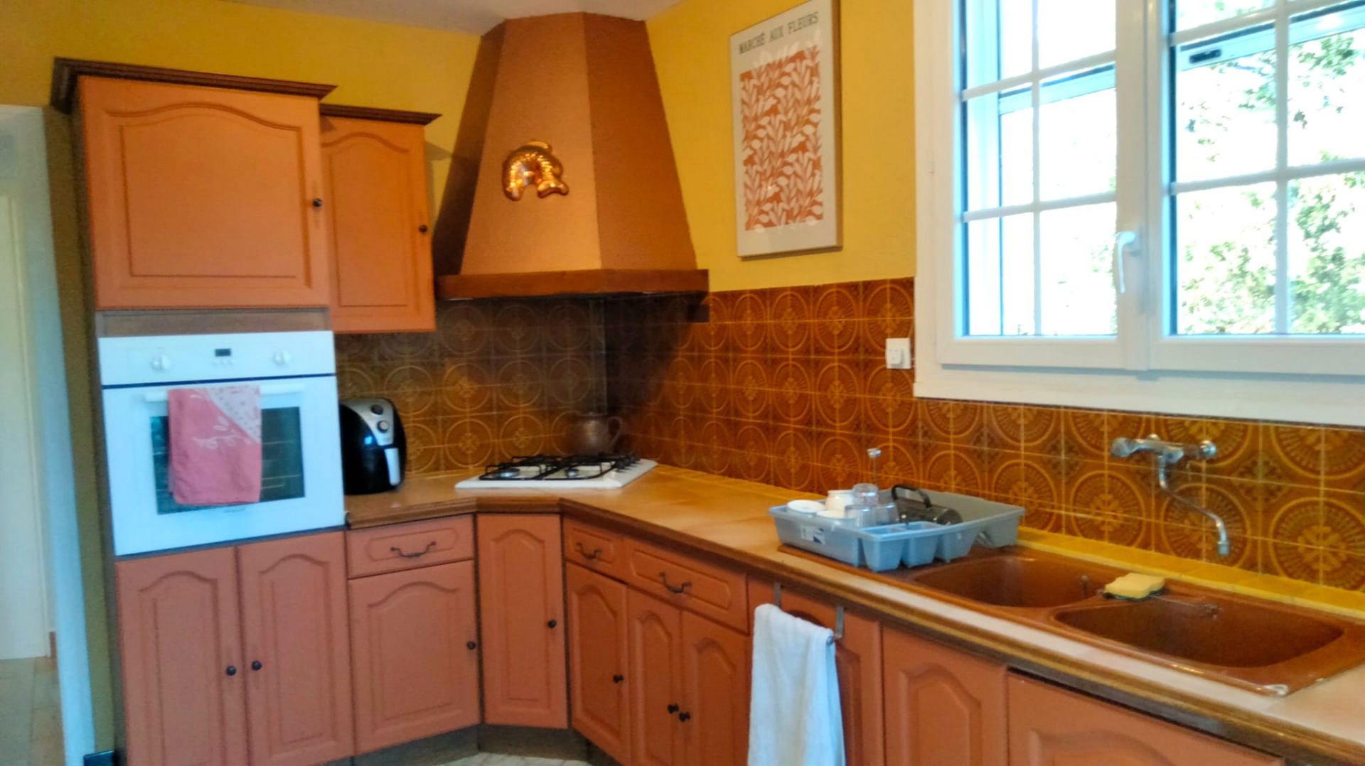4-bedroom Country House In Usson-du-poitou, France (171 M²)