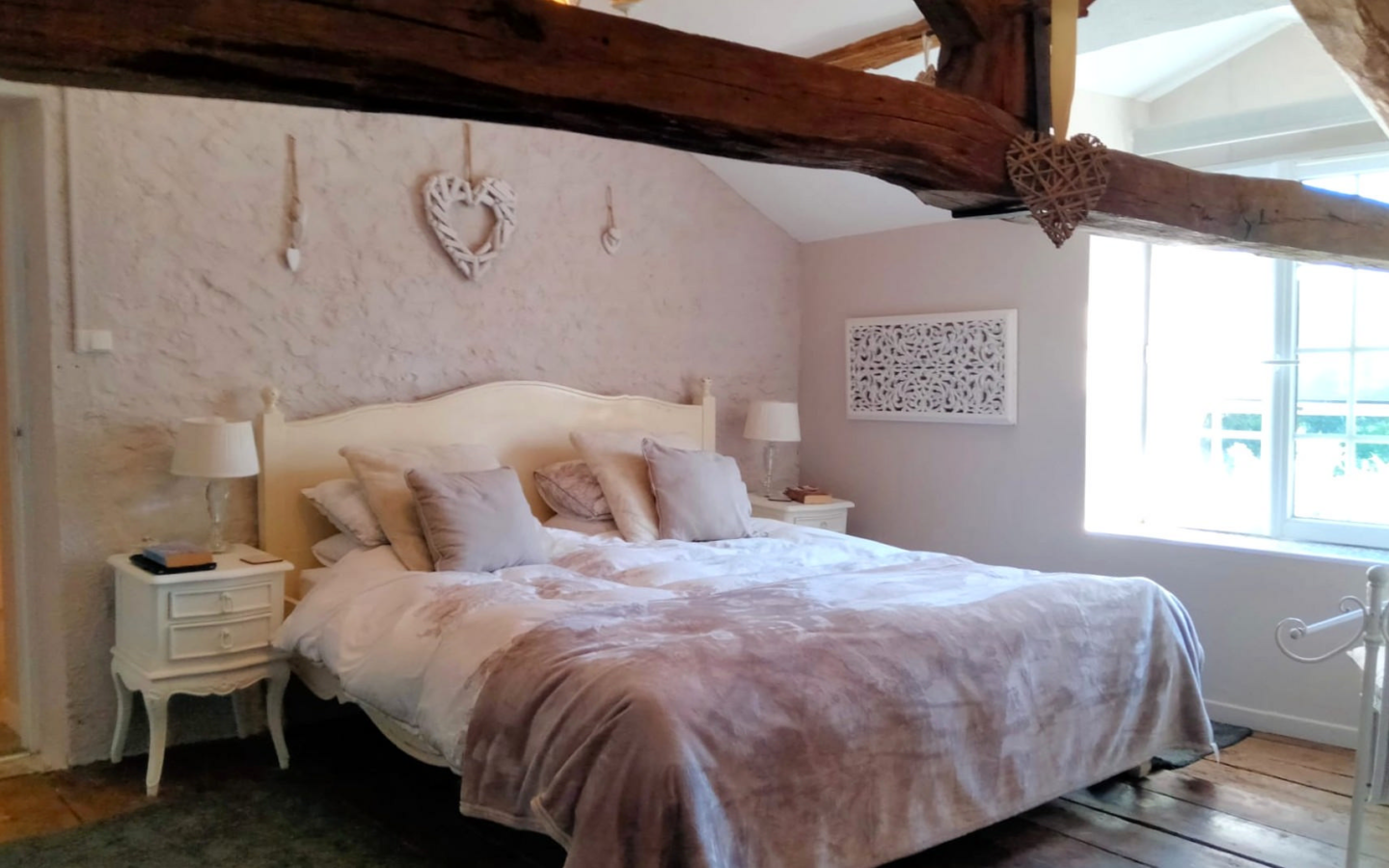 4-bedroom Country House In Usson-du-poitou, France (171 M²)