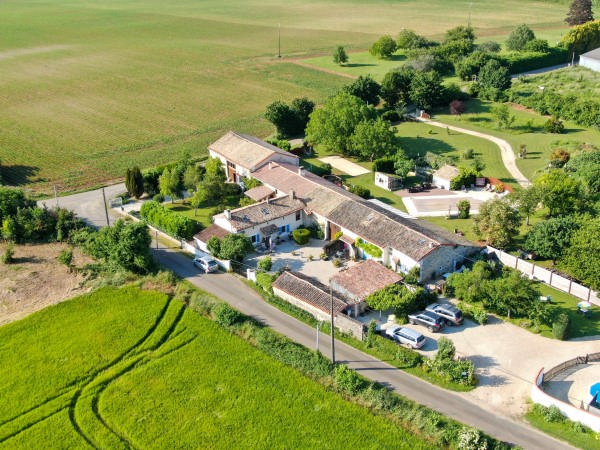 4-bedroom Country House In Messe, France (179 M²)