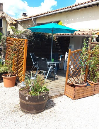 4-bedroom Country House In Messe, France (179 M²)