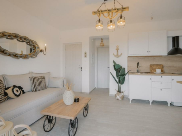 7-bedroom Maisonette In Karistos, Greece (236 M²)