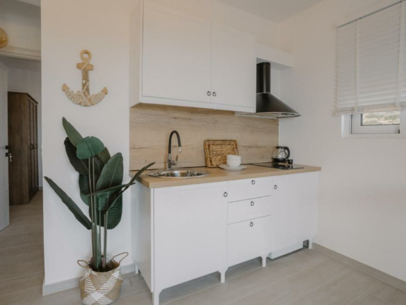 7-bedroom Maisonette In Karistos, Greece (236 M²)