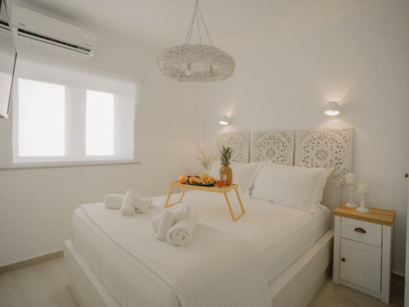 7-bedroom Maisonette In Karistos, Greece (236 M²)