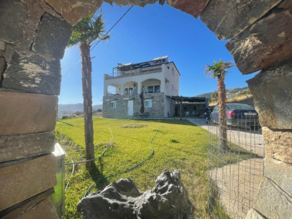 7-bedroom Maisonette In Karistos, Greece (236 M²)
