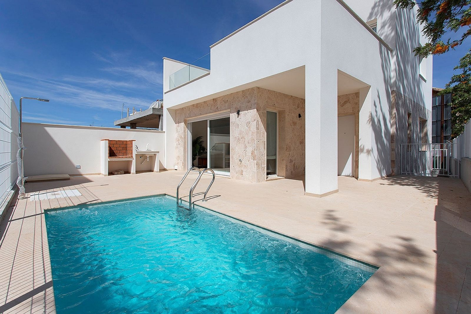 3-bedroom Detached Villa In Hondón De Las Nieves, Spain (230 M²)