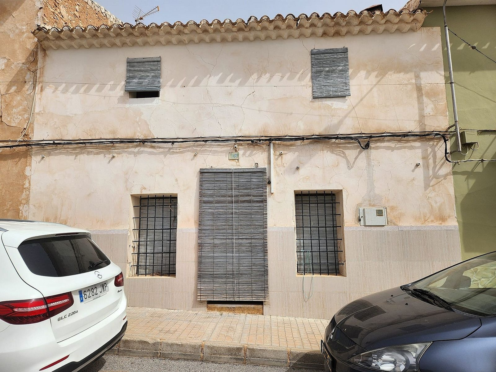 w_45tegt0o4z2rxxd06v4e-86d3e4 5-bedroom Townhouse In Yecla, Spain (173 M²)