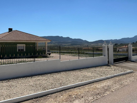 Detached Villa In Torre Del Rico