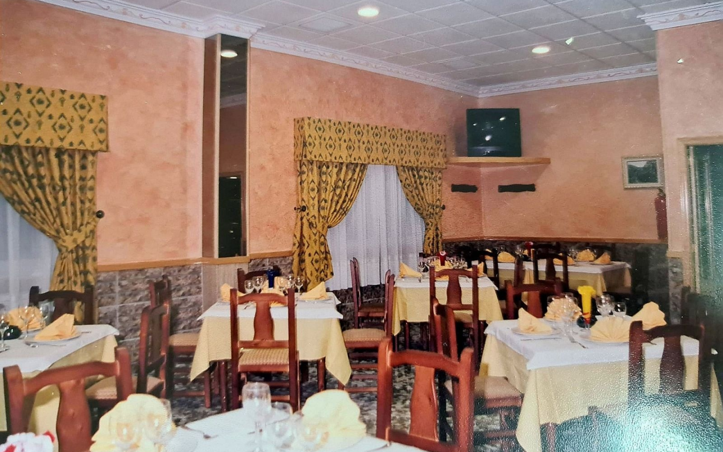Commercial In Salinas, Spain (1.104 M²)