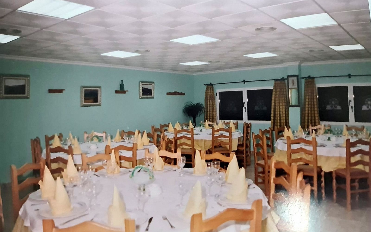 Commercial In Salinas, Spain (1.104 M²)