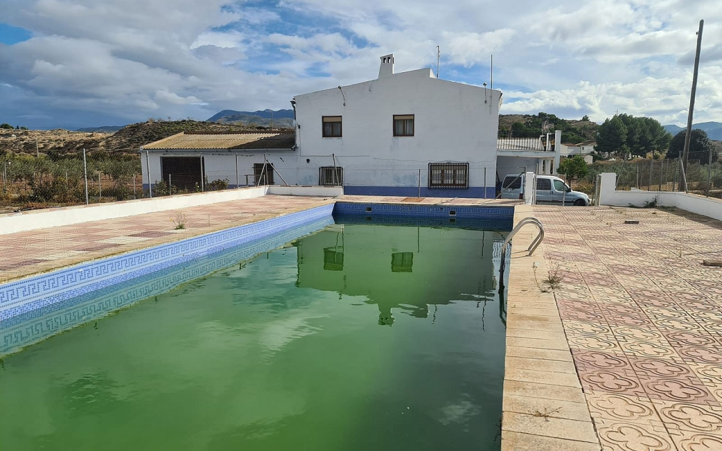 4-bedroom Country House In Sax, Spain (268 M²)
