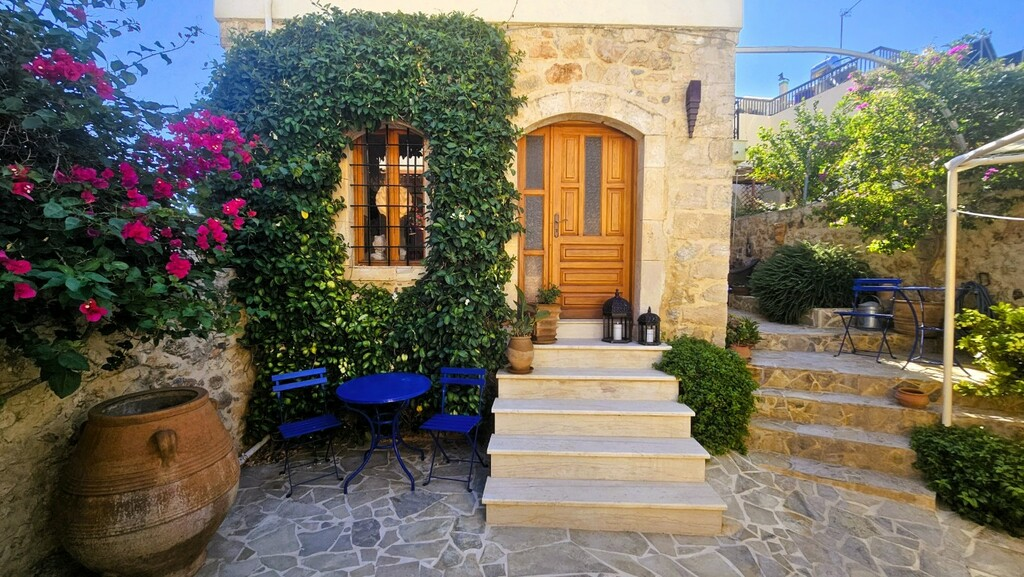 1-bedroom Maisonette In Chersonisos, Greece (89 M²)