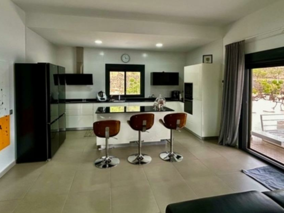 3-bedroom Villa In Jumilla, Spain (168 M²)