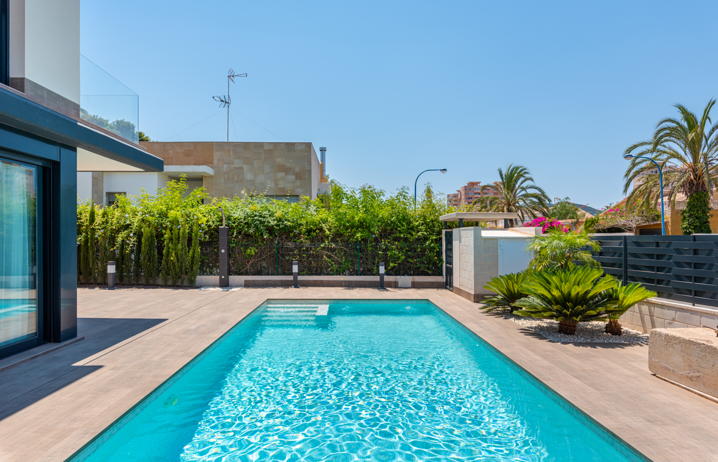3-bedroom Villa In Villajoyosa, Spain (103 M²)