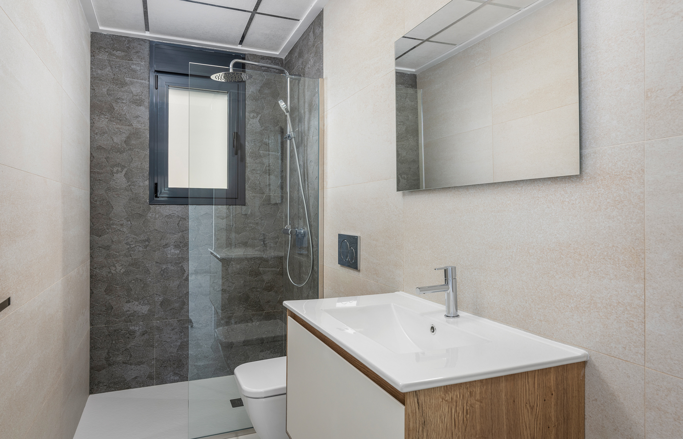 2-bedroom Bungalow In San Miguel De Salinas, Spain (163 M²)