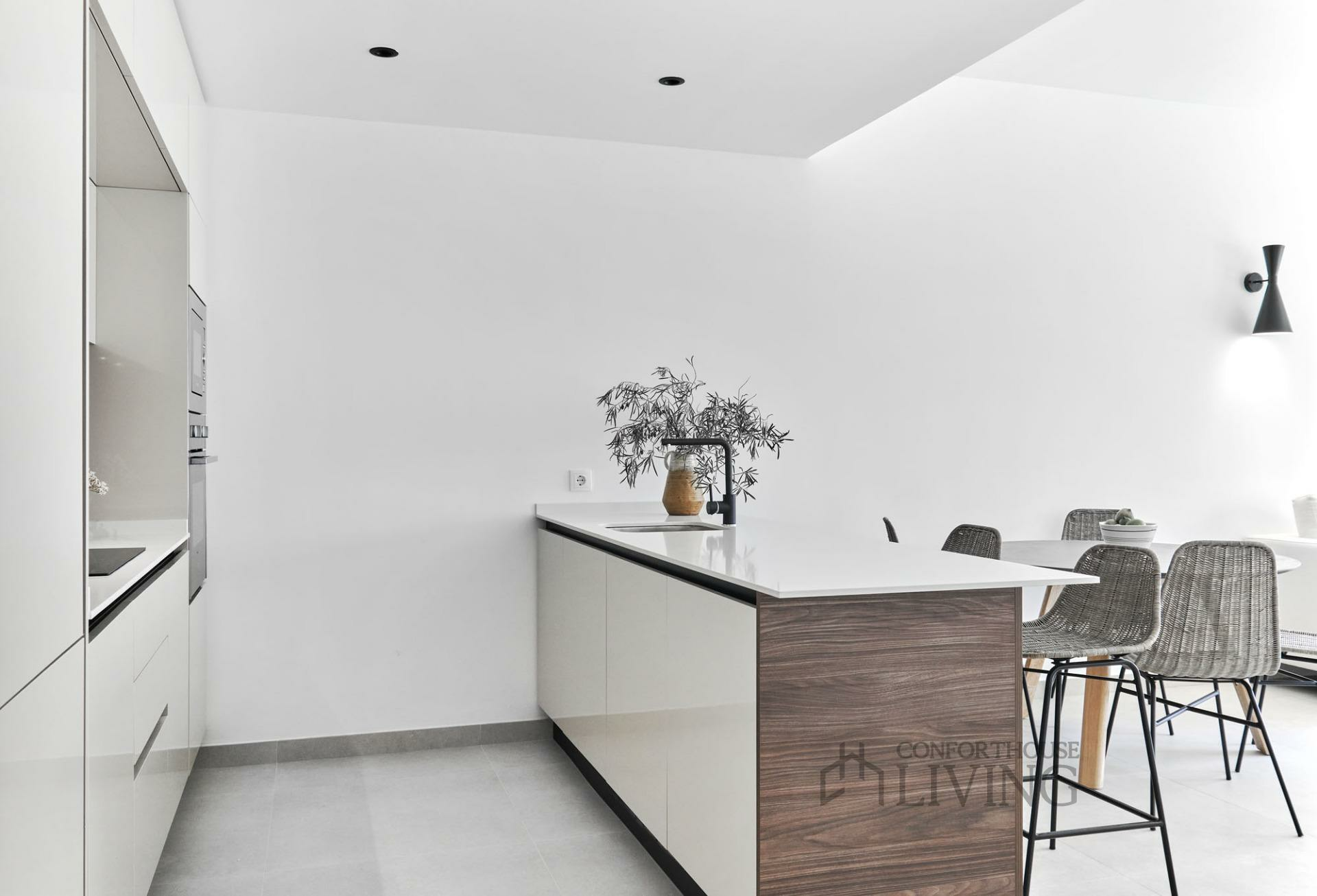 2-bedroom Ground Floor In Torrevieja, Spain (134 M²)