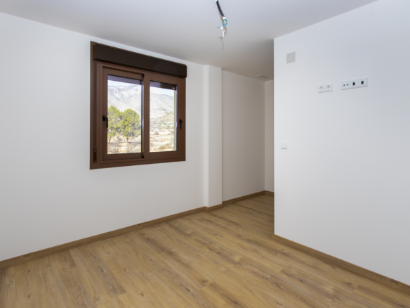 3-bedroom Bungalow In Hondón De Las Nieves, Spain (120 M²)
