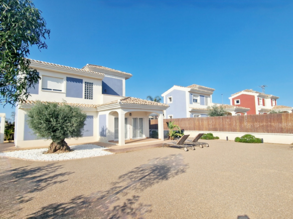 4-bedroom Villa In Lorca, Spain (155 M²)