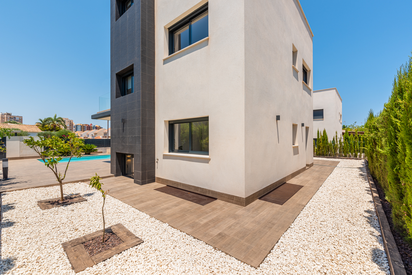 11-dd5b35 3-bedroom Villa In Villajoyosa, Spain (103 M²)