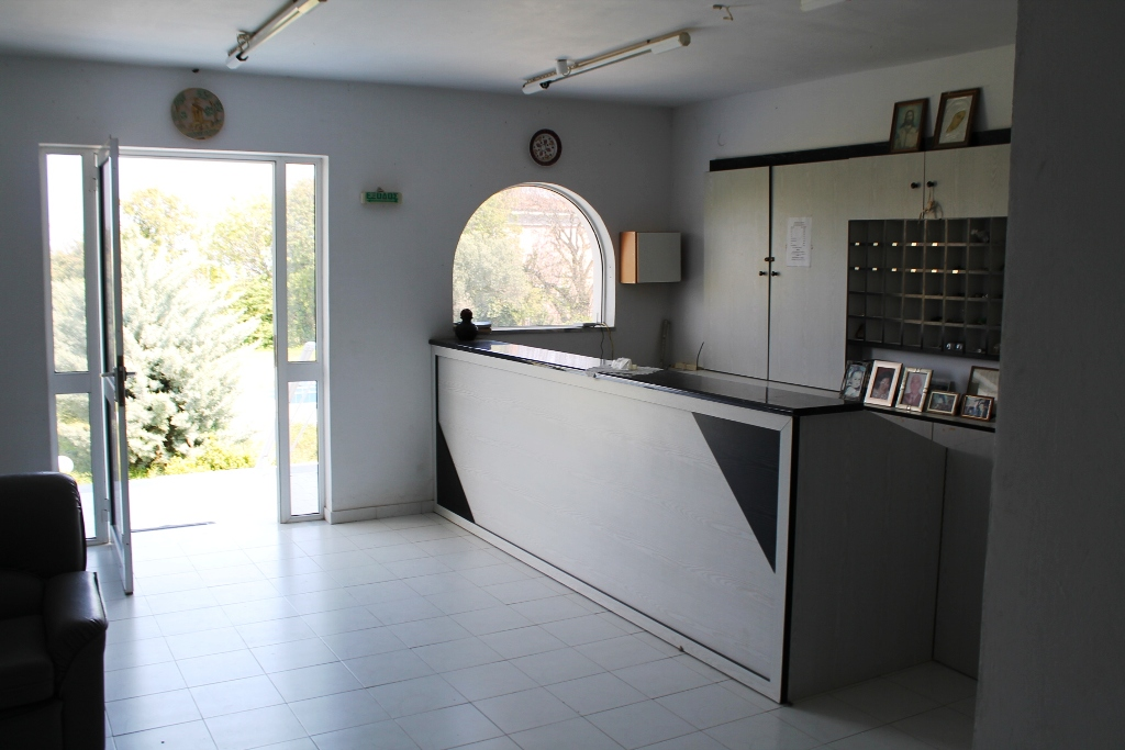 26-bedroom Hotel In Rhodes, Greece (1.300 M²)