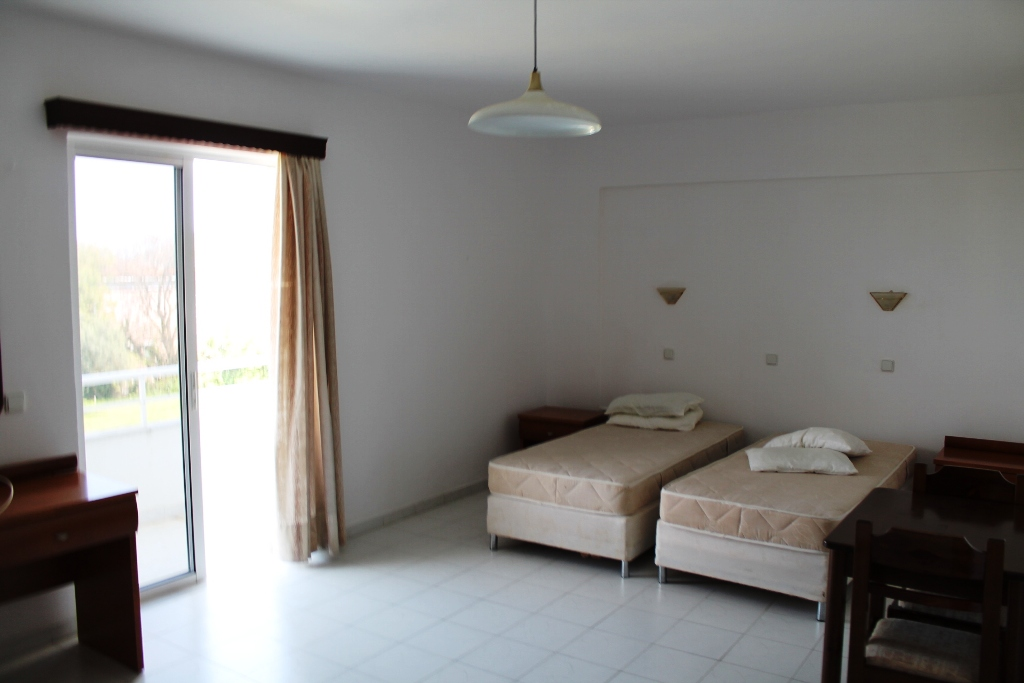 26-bedroom Hotel In Rhodes, Greece (1.300 M²)