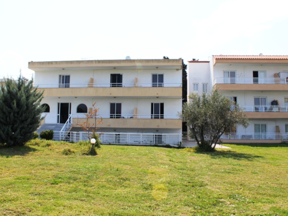 26-bedroom Hotel In Rhodes, Greece (1.300 M²)