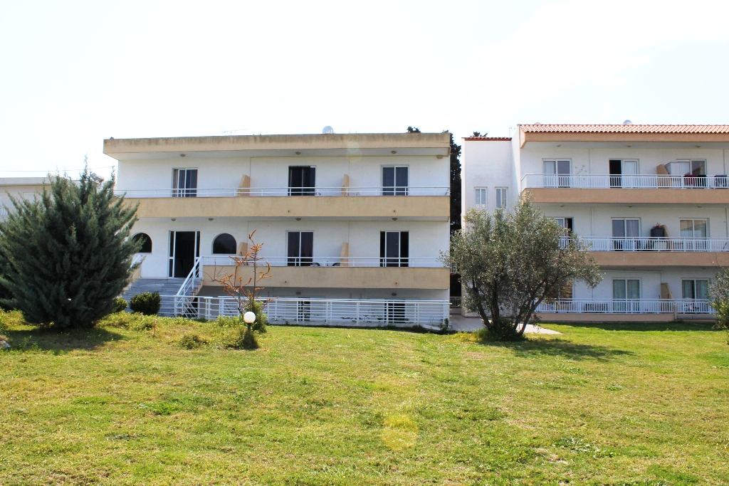 26-bedroom Hotel In Rhodes, Greece (1.300 M²)