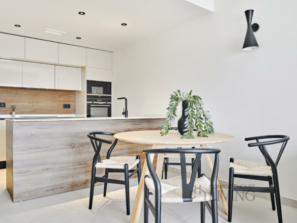 2-bedroom Penthouse In Torrevieja, Spain (176 M²)