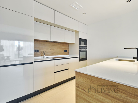 2-bedroom Penthouse In Torrevieja, Spain (176 M²)