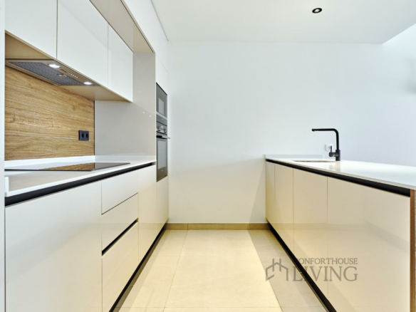 2-bedroom Penthouse In Torrevieja, Spain (176 M²)