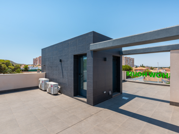 3-bedroom Villa In Villajoyosa, Spain (103 M²)