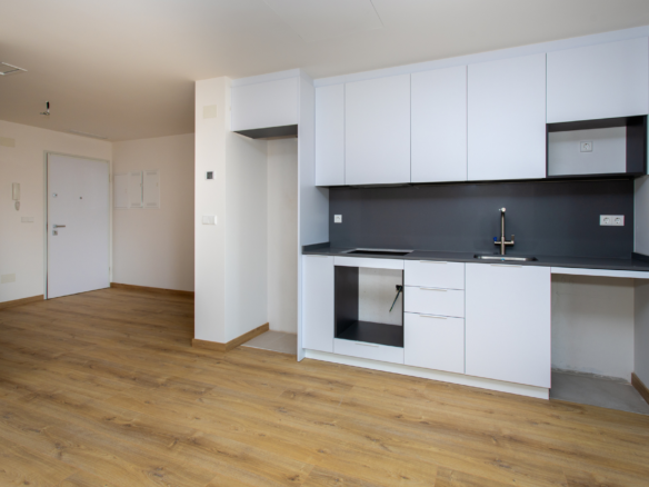 3-bedroom Bungalow In Hondón De Las Nieves, Spain (120 M²)