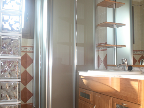 3-bedroom Villa In Torrevieja, Spain (319 M²)