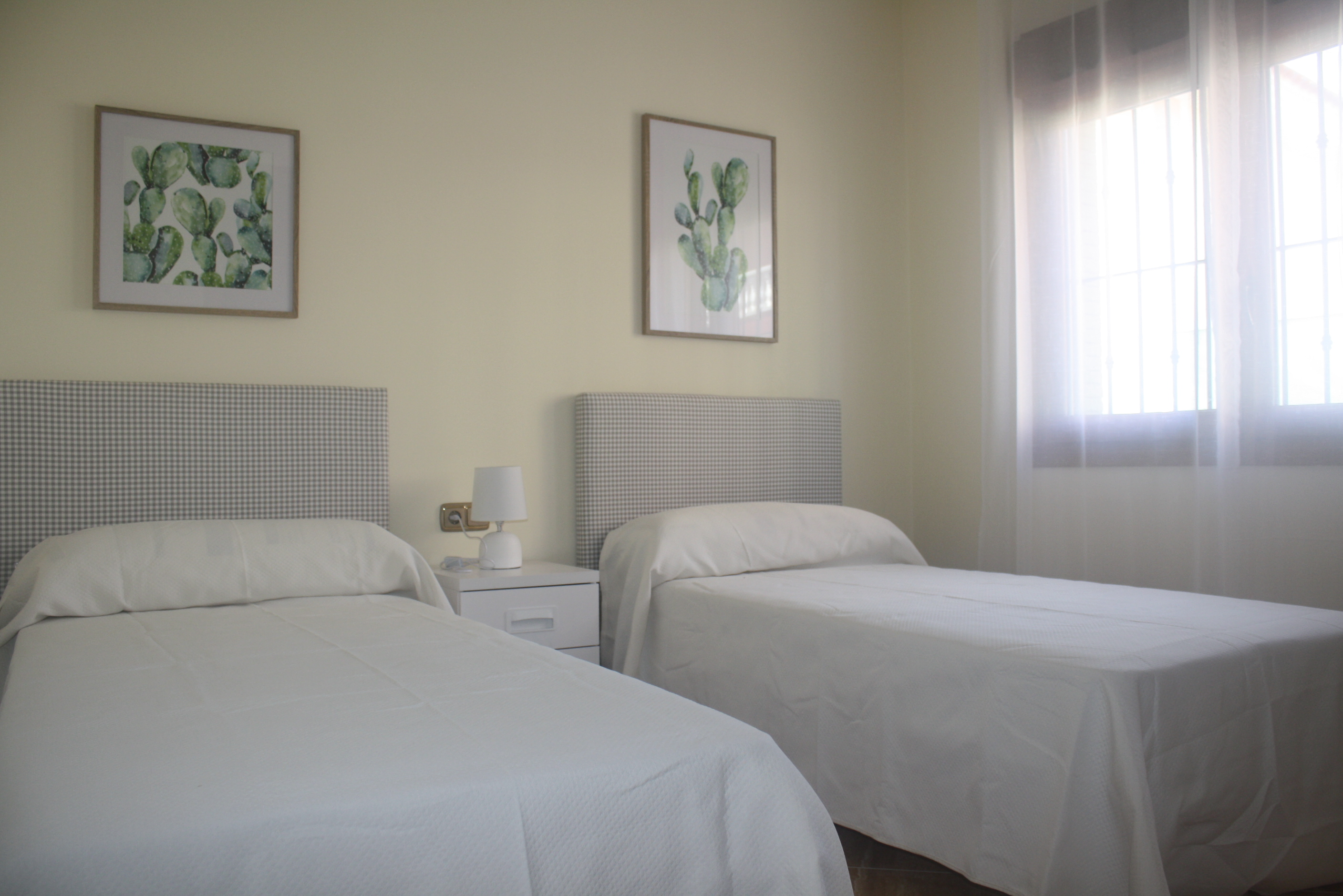 14-0e57a3 3-bedroom Villa In Torrevieja, Spain (319 M²)