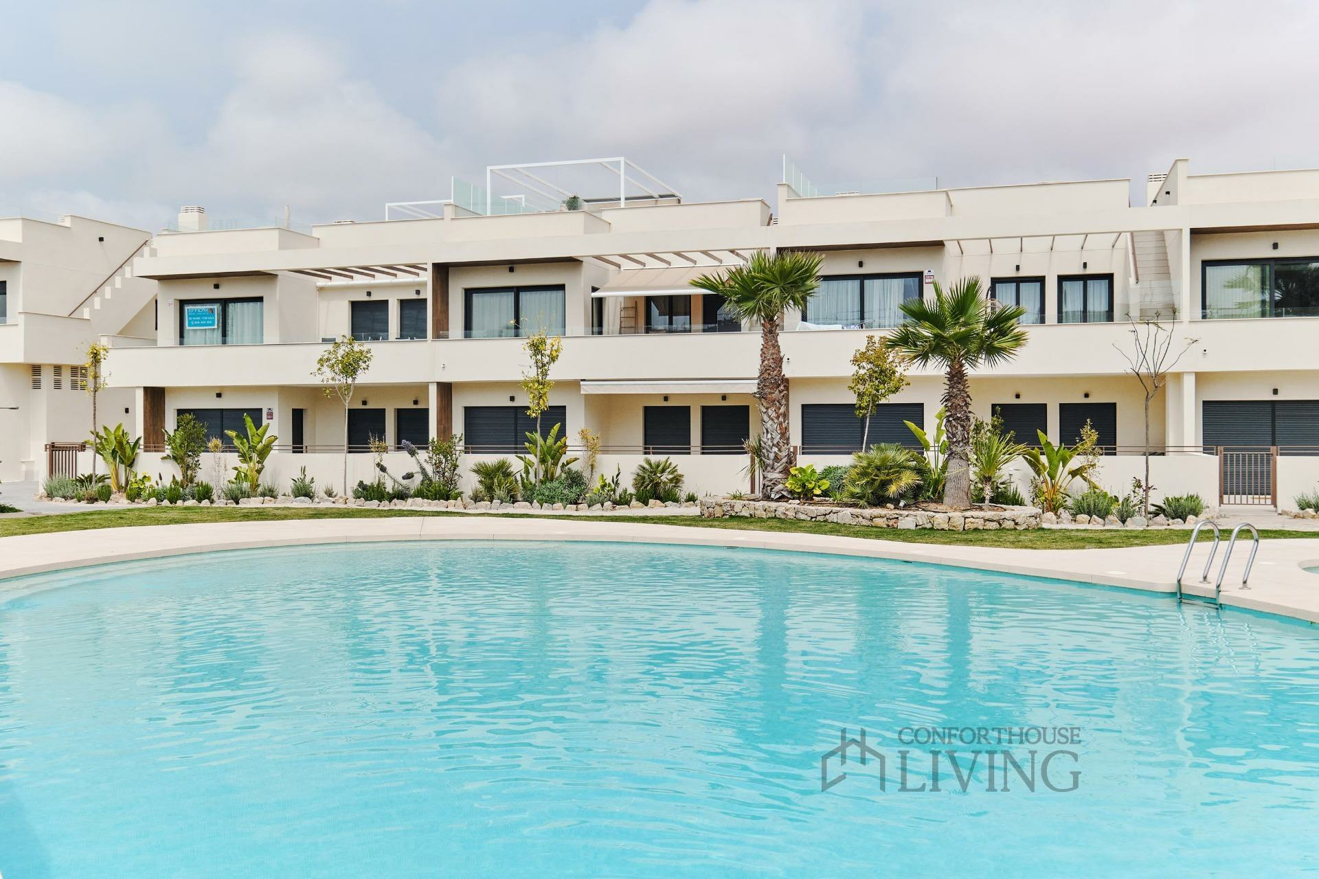 2-bedroom Penthouse In Torrevieja, Spain (191 M²)
