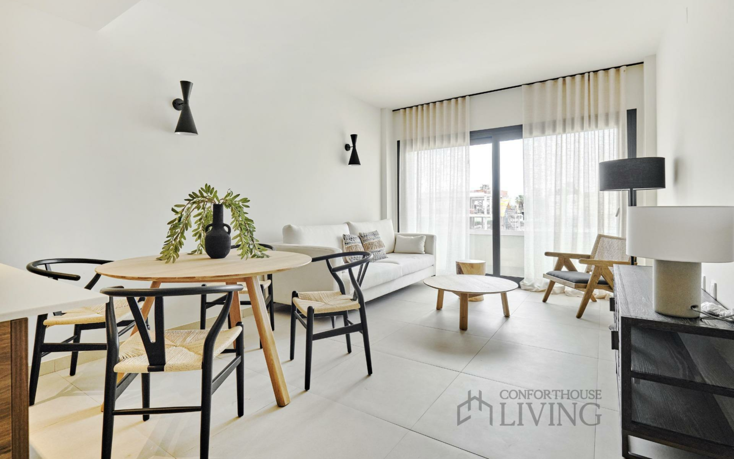 2-bedroom Penthouse In Torrevieja, Spain (191 M²)