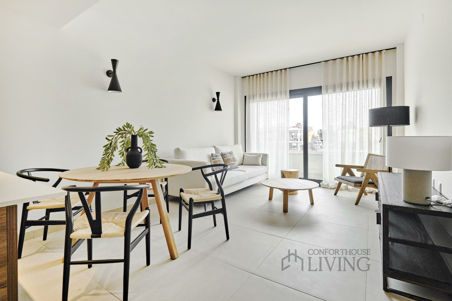 2-bedroom Penthouse In Torrevieja, Spain (191 M²)