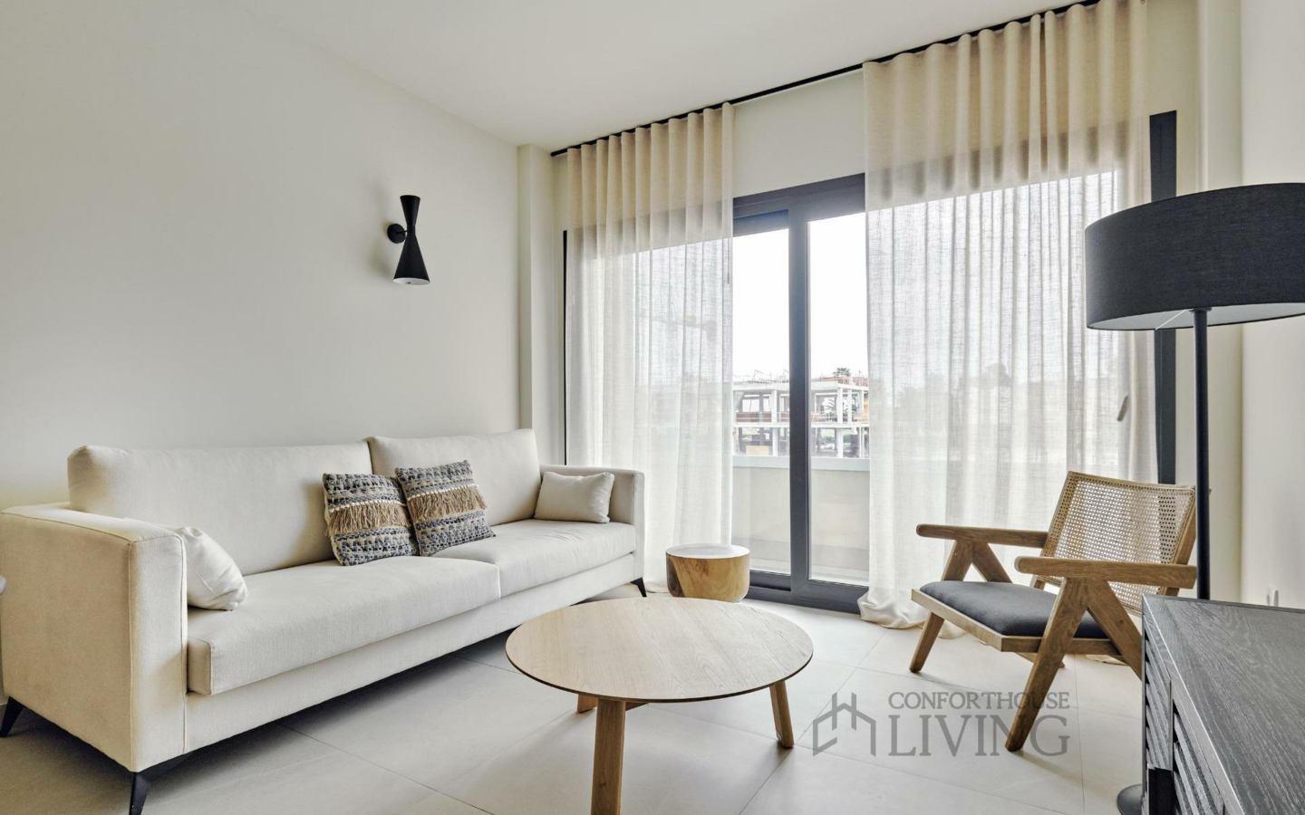 2-bedroom Penthouse In Torrevieja, Spain (191 M²)