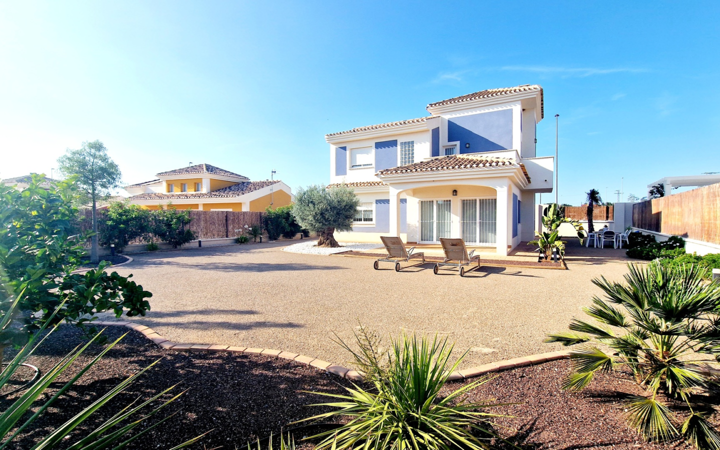 4-bedroom Villa In Lorca, Spain (155 M²)