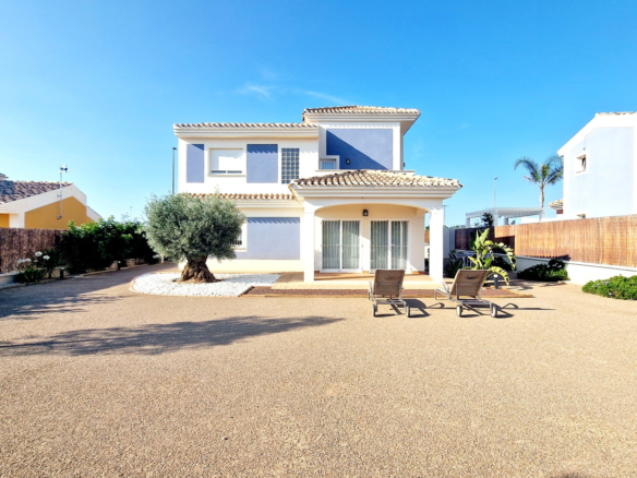 4-bedroom Villa In Lorca, Spain (155 M²)