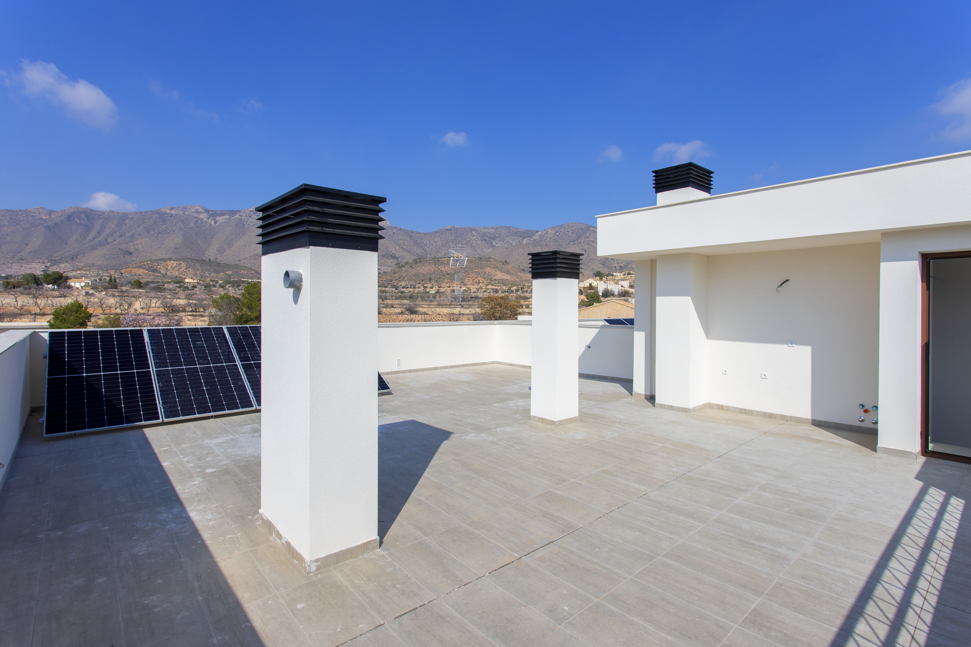 3-bedroom Bungalow In Hondón De Las Nieves, Spain (120 M²)