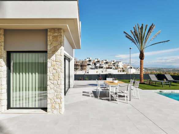 3-bedroom Villa In San Miguel De Salinas, Spain (237 M²)