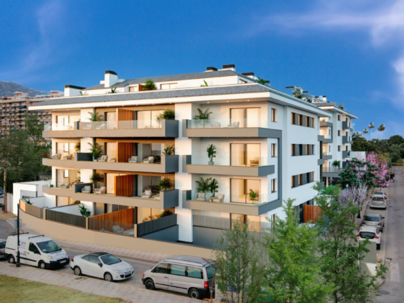 2-bedroom Apartment In Fuengirola, Spain (101 M²)