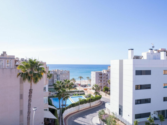 2-bedroom Penthouse In El Campello, Spain (106 M²)