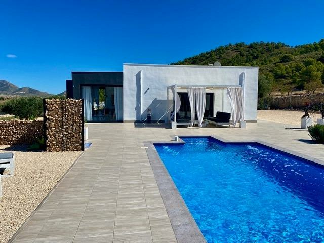 3-bedroom Villa In Hondón De Las Nieves, Spain (168 M²)