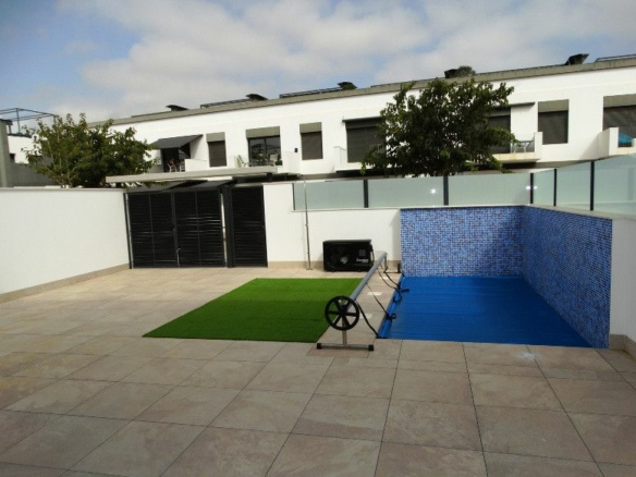 3-bedroom Villa In Pilar De La Horadada, Spain (116 M²)