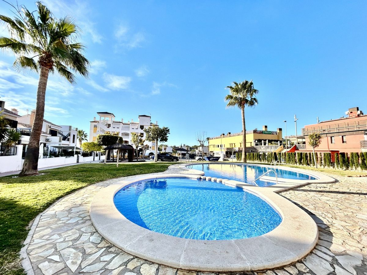 2-bedroom Apartment In Orihuela Costa, Spain (60 M²)